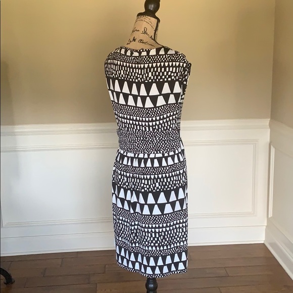 Vince Camuto Patterned Sleeveless Dress EEUC - Picture 4 of 8